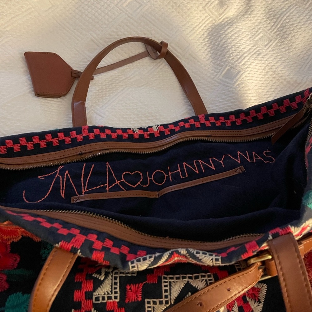 Johnny Was Weekender
Embroidered bag - Picture 6 of 11